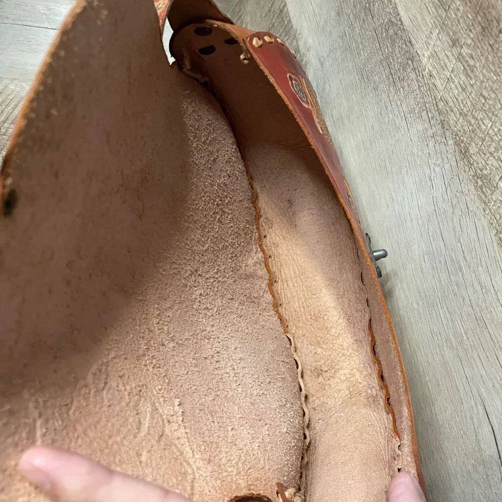 ONE OF A KIND Vintage 70s Hand-Tooled Leather Saddle Bag | Boho Floral Crossbody - Picture 11 of 15